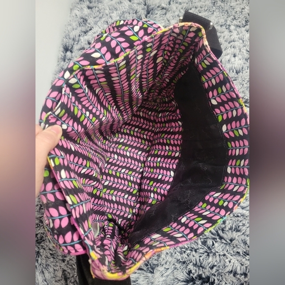 Vera Bradley Messenger Bag in VA VA BLOOM - Picture 4 of 5